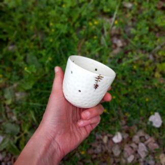 Porcelánový svícínek na čajovou svíčku